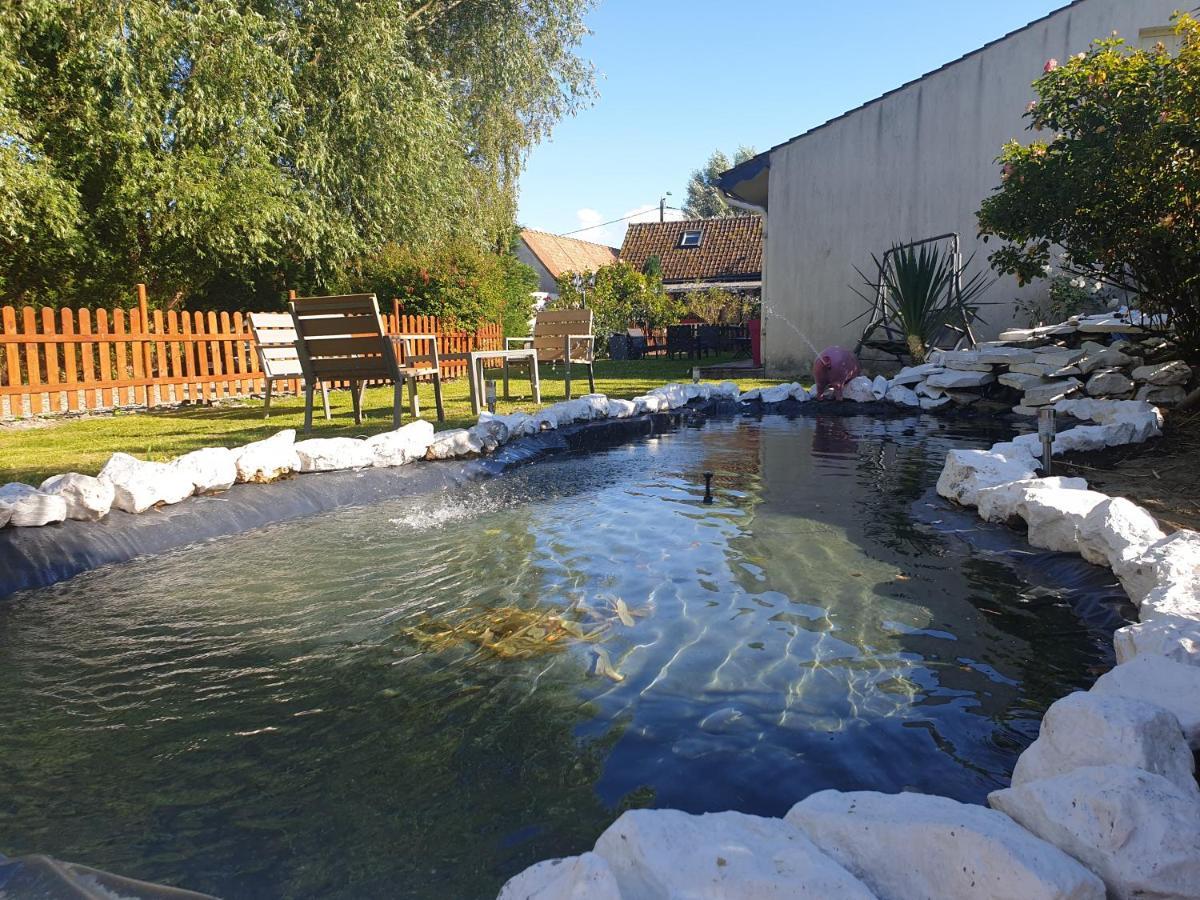 Les Garennes Bed & Breakfast Favieres  Bagian luar foto