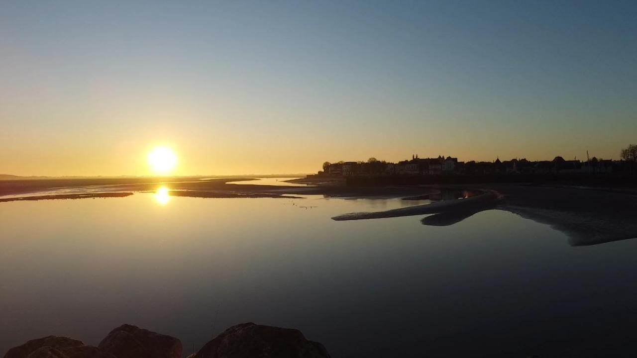 Les Garennes Bed & Breakfast Favieres  Bagian luar foto